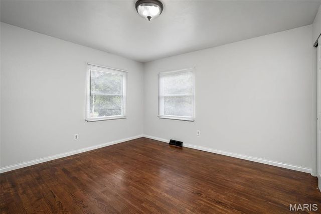 2119 Linnus Drive, High Ridge, MO 63049