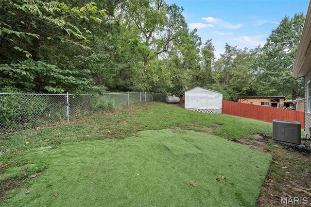 2119 Linnus Drive, High Ridge, MO 63049