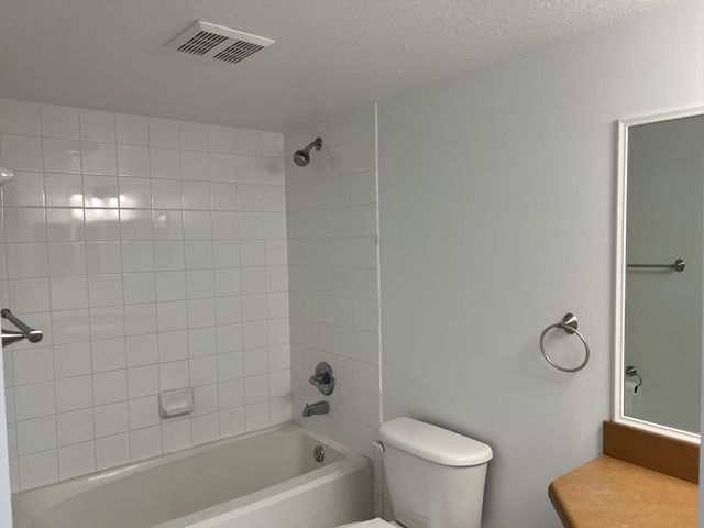 4220 San Marino Boulevard 201, West Palm Beach, FL 33409