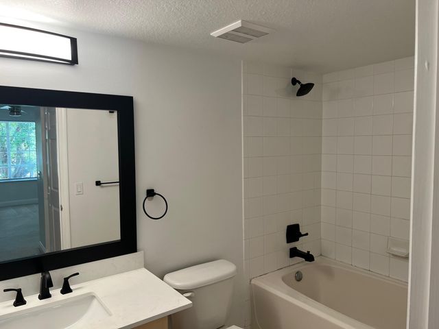 4220 San Marino Boulevard 201, West Palm Beach, FL 33409