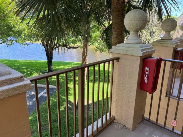 4220 San Marino Boulevard 201, West Palm Beach, FL 33409