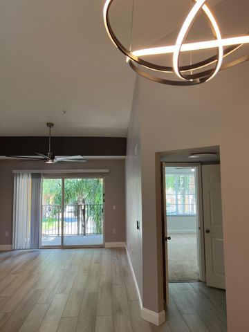 4220 San Marino Boulevard 201, West Palm Beach, FL 33409
