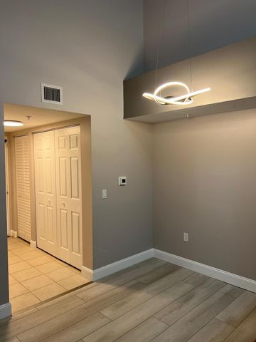 4220 San Marino Boulevard 201, West Palm Beach, FL 33409