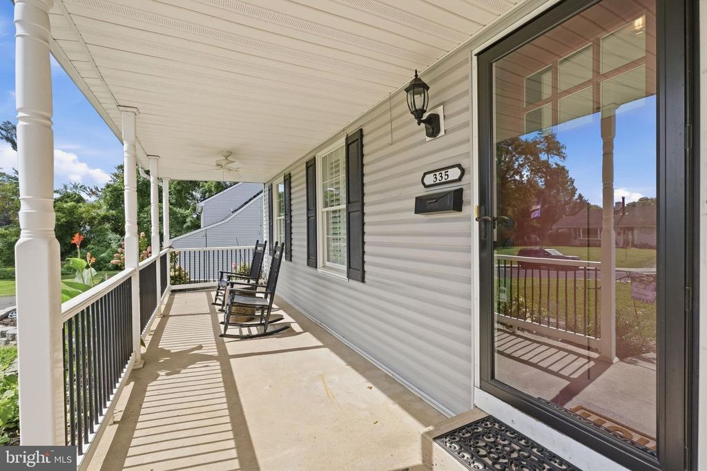 335 BERKSHIRE RD, FAIRLESS HILLS, PA 19030 — photo 5