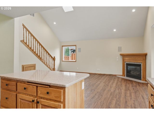 1905 N WESTLAKE Loop, Newberg, OR 97132