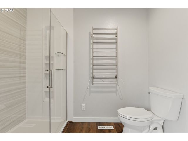 1905 N WESTLAKE Loop, Newberg, OR 97132
