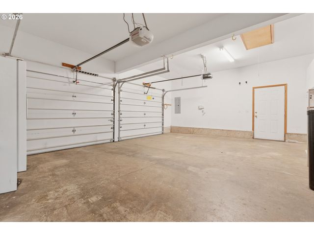 1905 N WESTLAKE Loop, Newberg, OR 97132