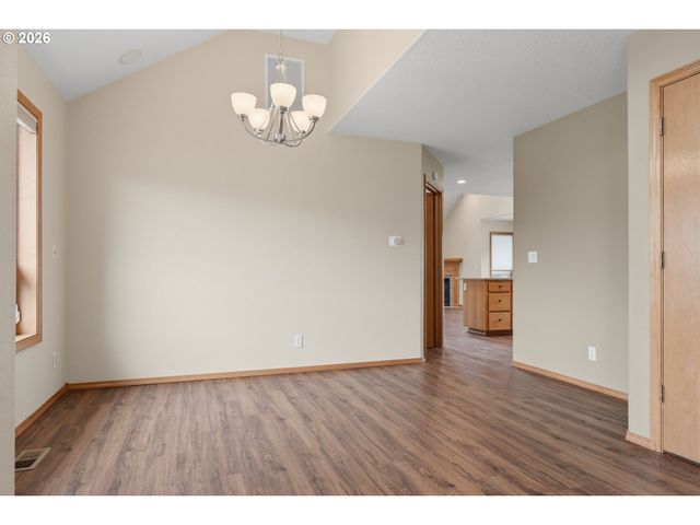 1905 N WESTLAKE Loop, Newberg, OR 97132