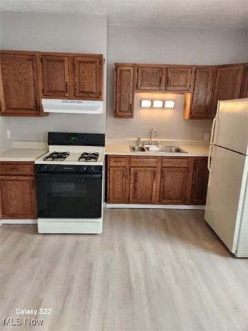 7127 Deveny Avenue, Cleveland, OH 44105