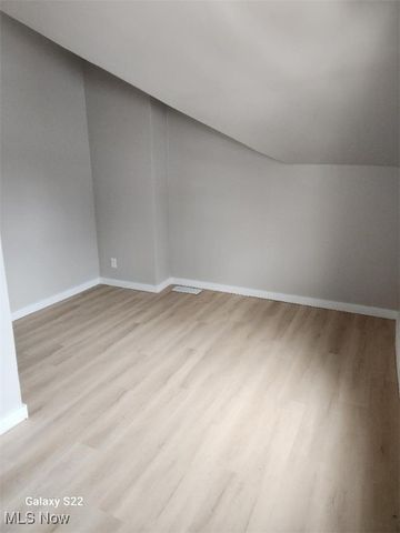 7127 Deveny Avenue, Cleveland, OH 44105