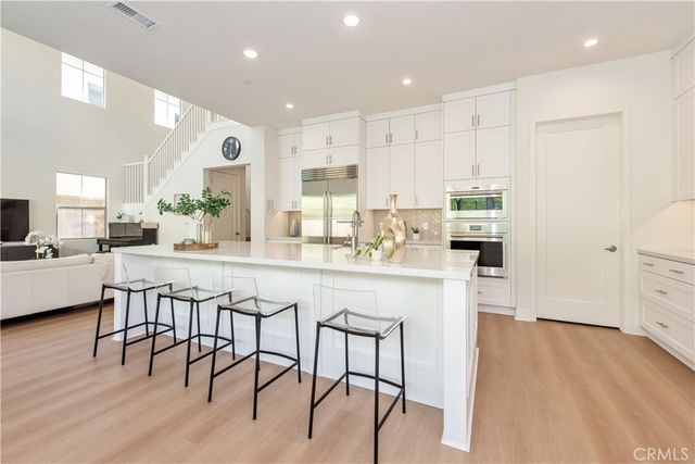 100 Bright Star, Irvine, CA 92618