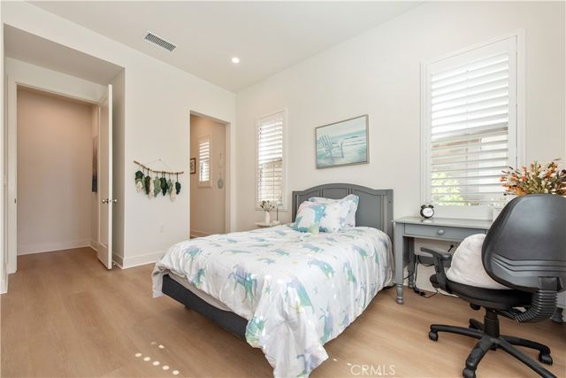 100 Bright Star, Irvine, CA 92618