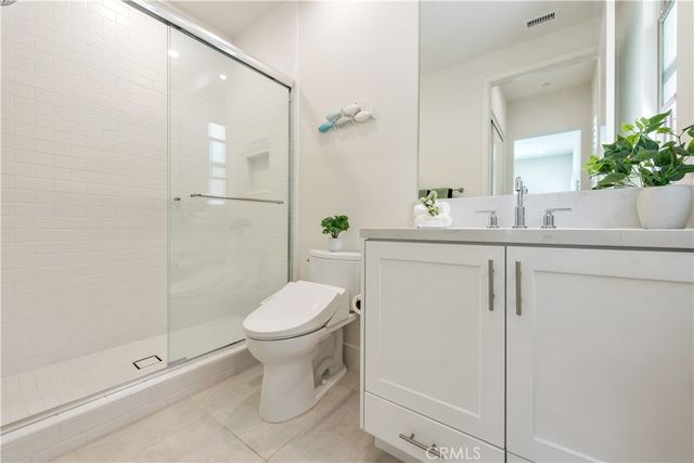 100 Bright Star, Irvine, CA 92618