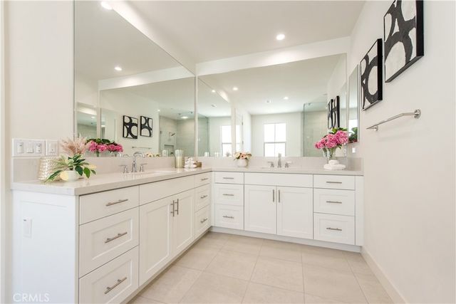 100 Bright Star, Irvine, CA 92618