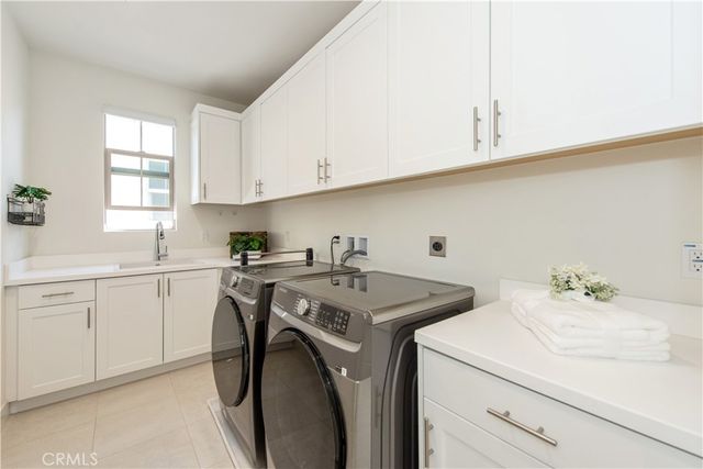 100 Bright Star, Irvine, CA 92618