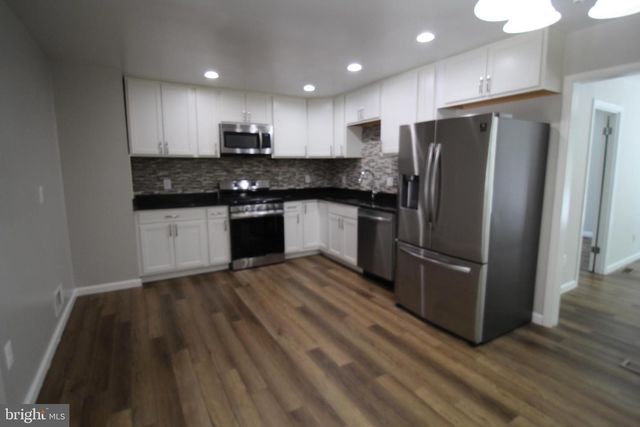 9003 ANNA DR, Clinton, MD 20735