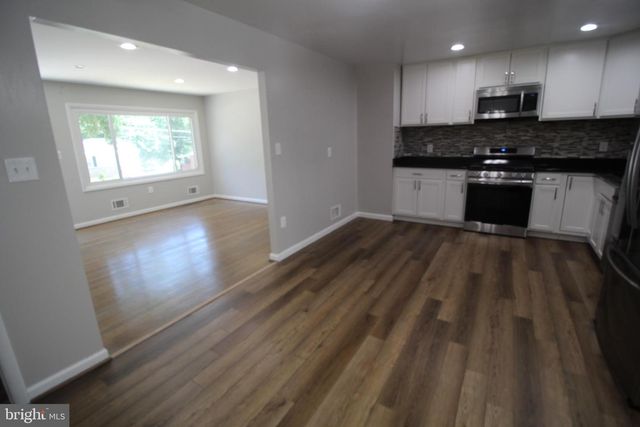 9003 ANNA DR, Clinton, MD 20735