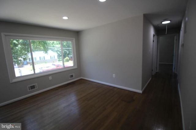 9003 ANNA DR, Clinton, MD 20735