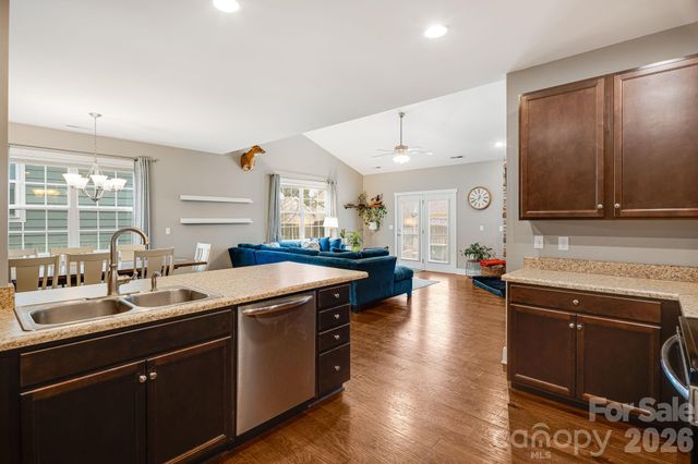 12 Hyde Park Place, Arden, NC 28704