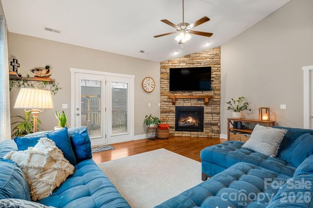 12 Hyde Park Place, Arden, NC 28704