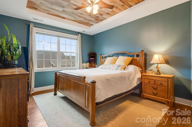 12 Hyde Park Place, Arden, NC 28704