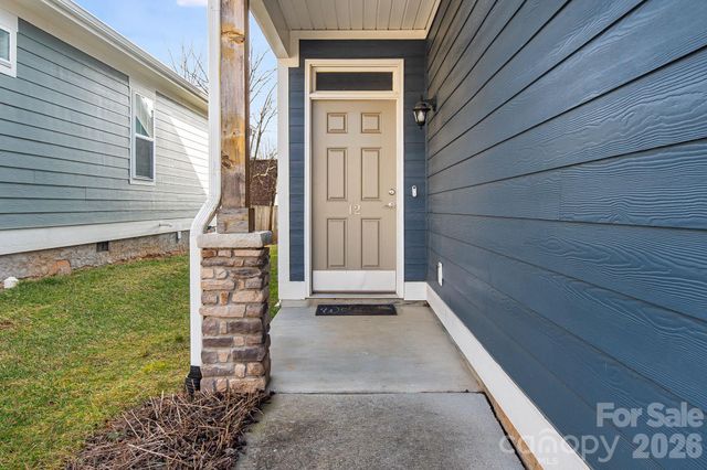 12 Hyde Park Place, Arden, NC 28704