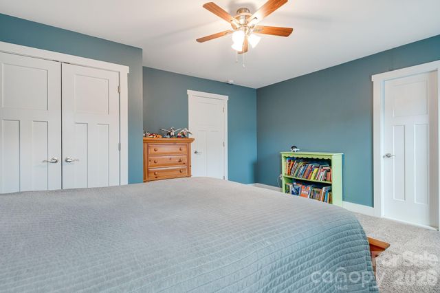 12 Hyde Park Place, Arden, NC 28704