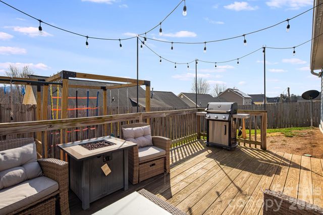 12 Hyde Park Place, Arden, NC 28704