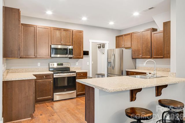 12 Hyde Park Place, Arden, NC 28704