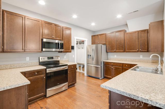 12 Hyde Park Place, Arden, NC 28704