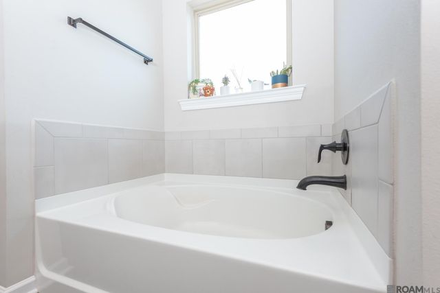 3887 Cane Ridge Dr, Addis, LA 70710