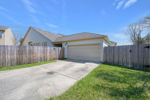 29705 Meridian Hill Drive, Spring, TX 77386