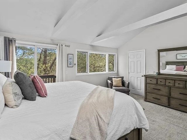 15 Riverview Ave D, Mashpee, MA 02469