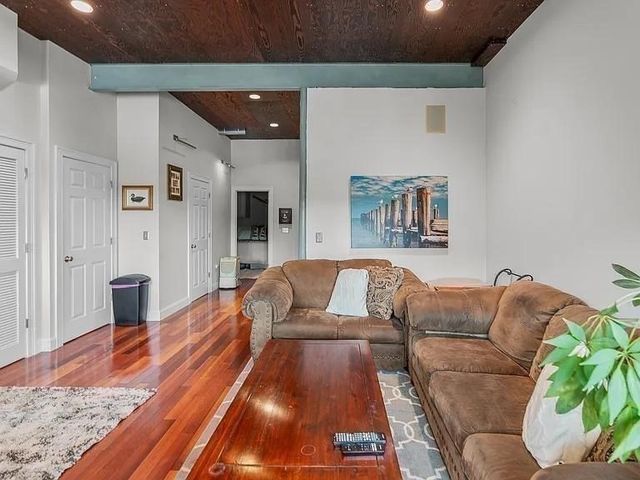 15 Riverview Ave D, Mashpee, MA 02469