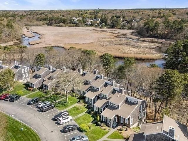 15 Riverview Ave D, Mashpee, MA 02469