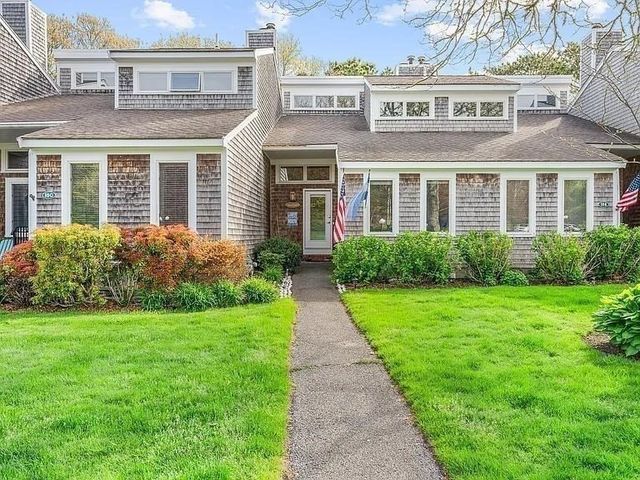 15 Riverview Ave D, Mashpee, MA 02469