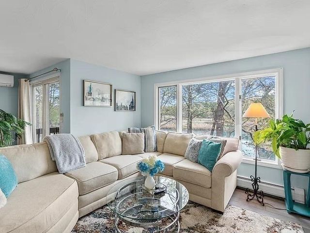 15 Riverview Ave D, Mashpee, MA 02469