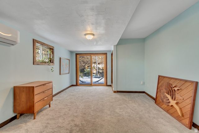 7609 S 2700 E, Cottonwood Heights, UT 84121