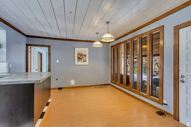 7609 S 2700 E, Cottonwood Heights, UT 84121