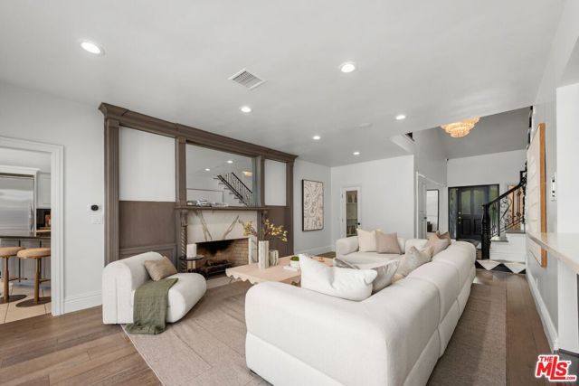 491 S Spalding Drive, Beverly Hills, CA 90212
