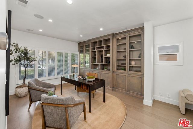 491 S Spalding Drive, Beverly Hills, CA 90212