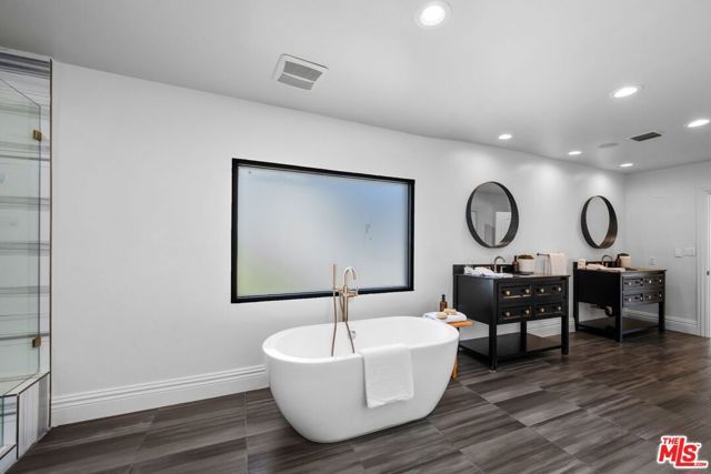 491 S Spalding Drive, Beverly Hills, CA 90212