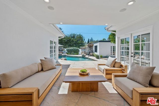 491 S Spalding Drive, Beverly Hills, CA 90212
