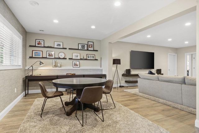 9801 Shadow Ridge Trail, Middleton, WI 53562