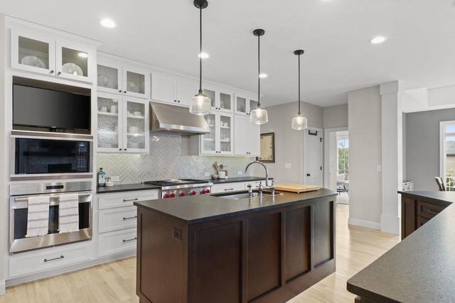 9801 Shadow Ridge Trail, Middleton, WI 53562