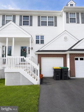 18 ANN MARIE CT, Newark, DE 19702