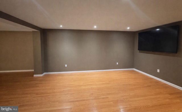 18 ANN MARIE CT, Newark, DE 19702