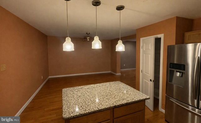 18 ANN MARIE CT, Newark, DE 19702