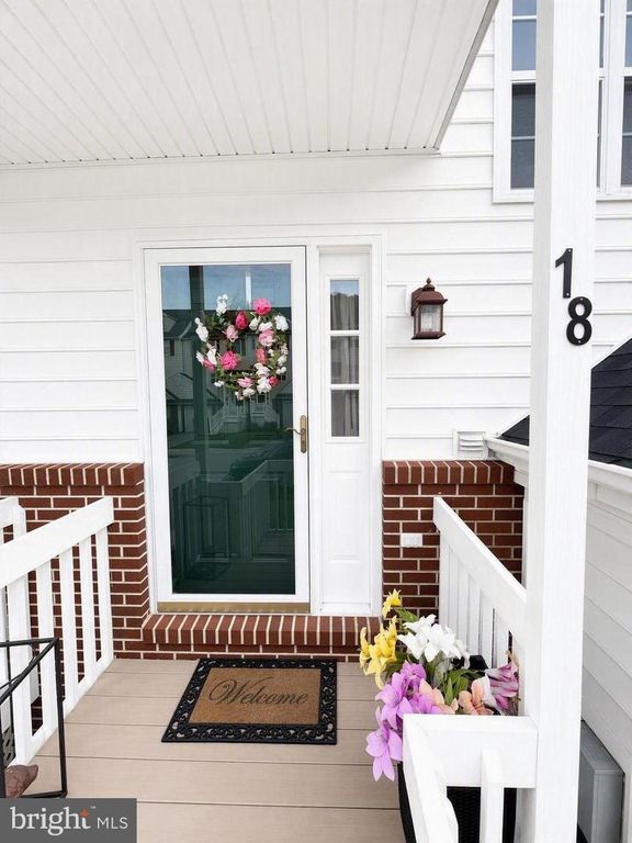 18 ANN MARIE CT, Newark, DE 19702