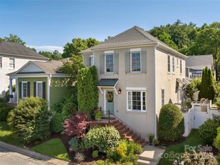 206 Leucothoe Lane, Asheville, NC 28803